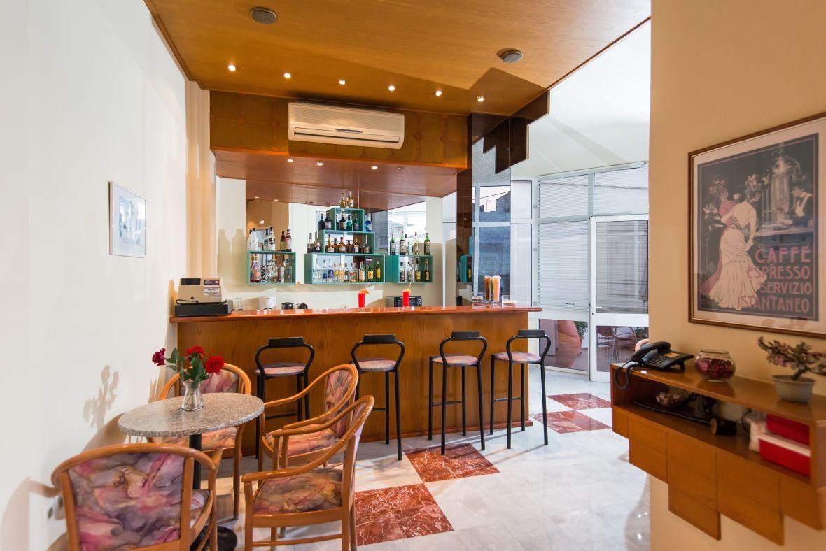 Daisy Hotel Apartments Rethymno Exterior foto